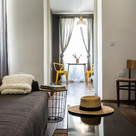 Townhouse With Dreamy Terrace *