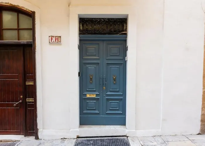 Townhouse With Dreamy Terrace *